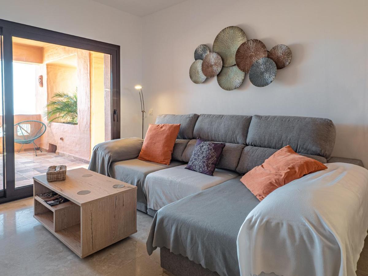 Coto Real 2378 Splendid Views Apartment Манилва Екстериор снимка