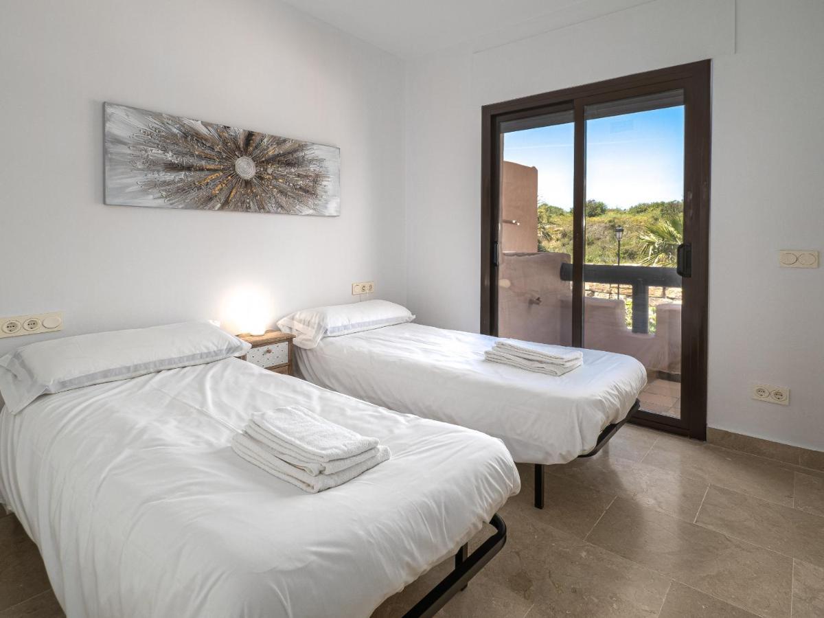 Coto Real 2378 Splendid Views Apartment Манилва Екстериор снимка