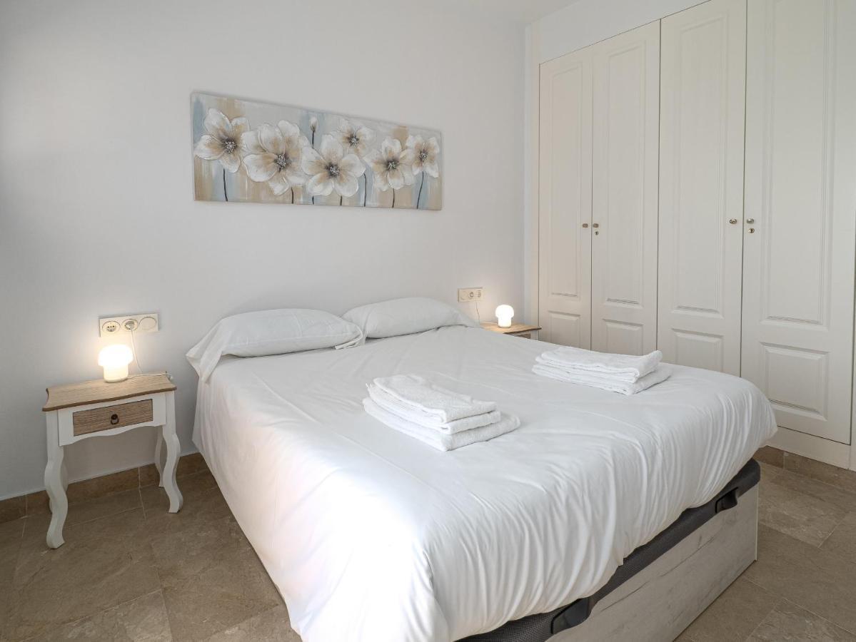Coto Real 2378 Splendid Views Apartment Манилва Екстериор снимка